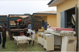 05.04.2015 Dons de materiel à Ombessa