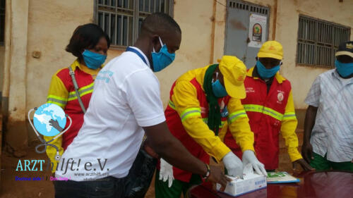 Aufklärung über covid-19 in Bafoussam am 06.04.2020